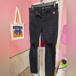 New York & Company Black Curvy Sculpting Skinny Jeans